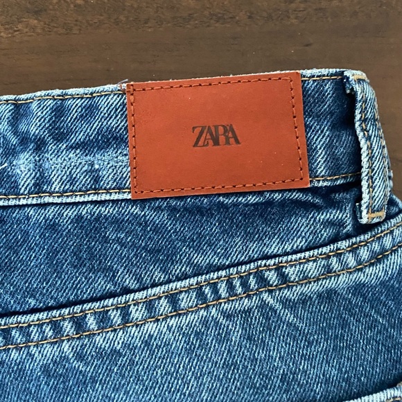 ZARA Dark Wash Mom Jeans - Picture 6 of 6